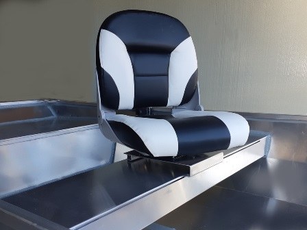 Adjustable seat hardware for a stillwater boat